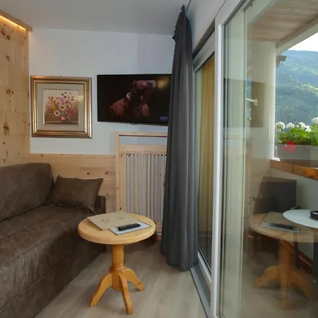 Alexander Alpine Wellness Dolomites Hotel Molveno