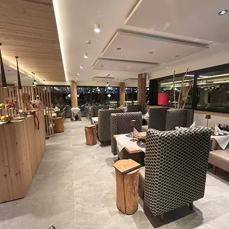 Alexander Alpine Wellness Dolomites 3*