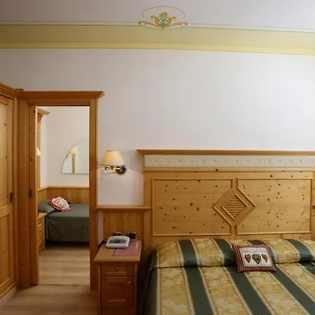 Hotel Alexander Alpine Wellness Dolomites Molveno