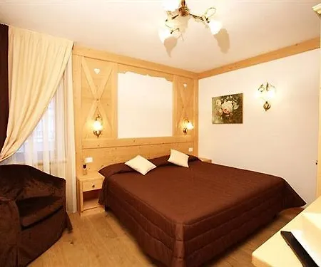 Alexander Alpine Wellness Dolomites Hotel 3*