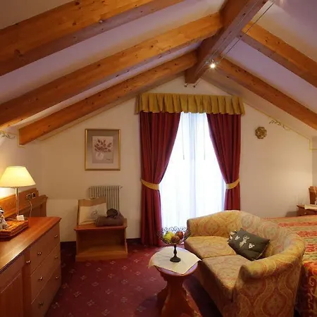 Alexander Alpine Wellness Dolomites