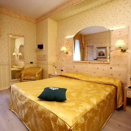 Alexander Alpine Wellness Dolomites Molveno
